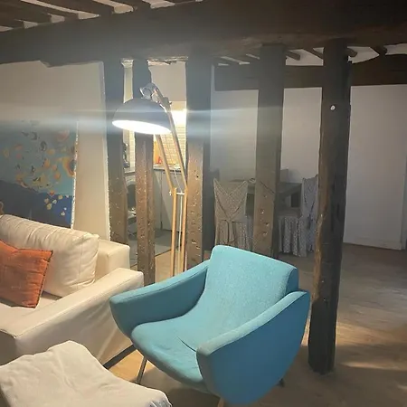 Practical 1-br Next To Le Bon Marche شقة *