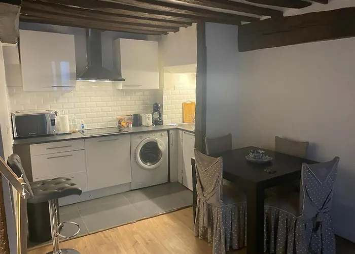 Practical 1-br Next To Le Bon Marché Apartamento *