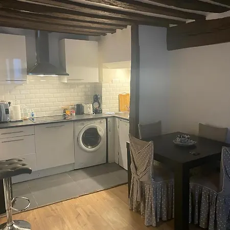 Practical 1-br Next To Le Bon Marche Апартаменты *