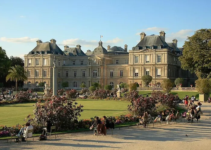 Апартаменты Practical 1-br Next To Le Bon Marche Париж